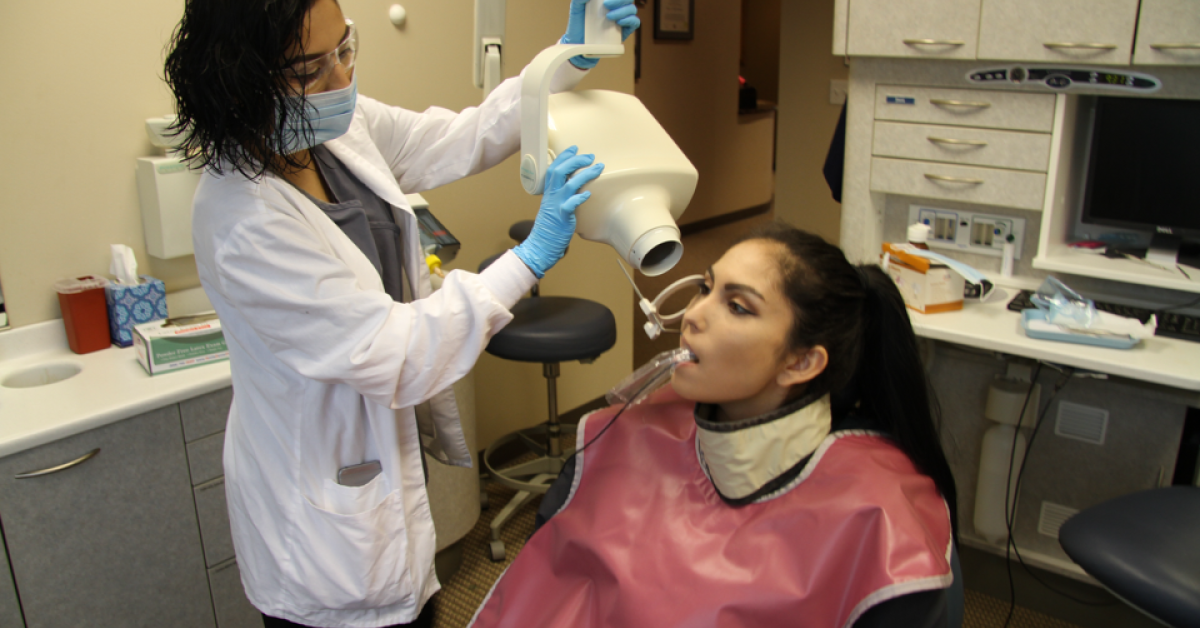 Dental Assistant Training